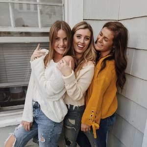 Meet your Posher, Julia